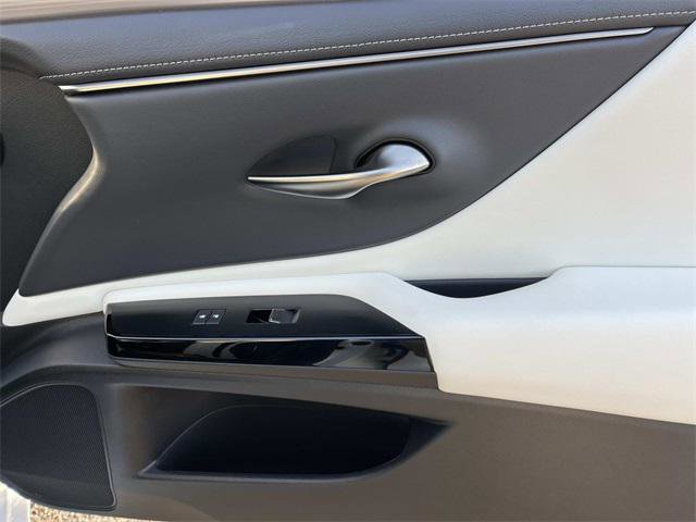 Certified 2022 Lexus ES 350 F Sport image 24