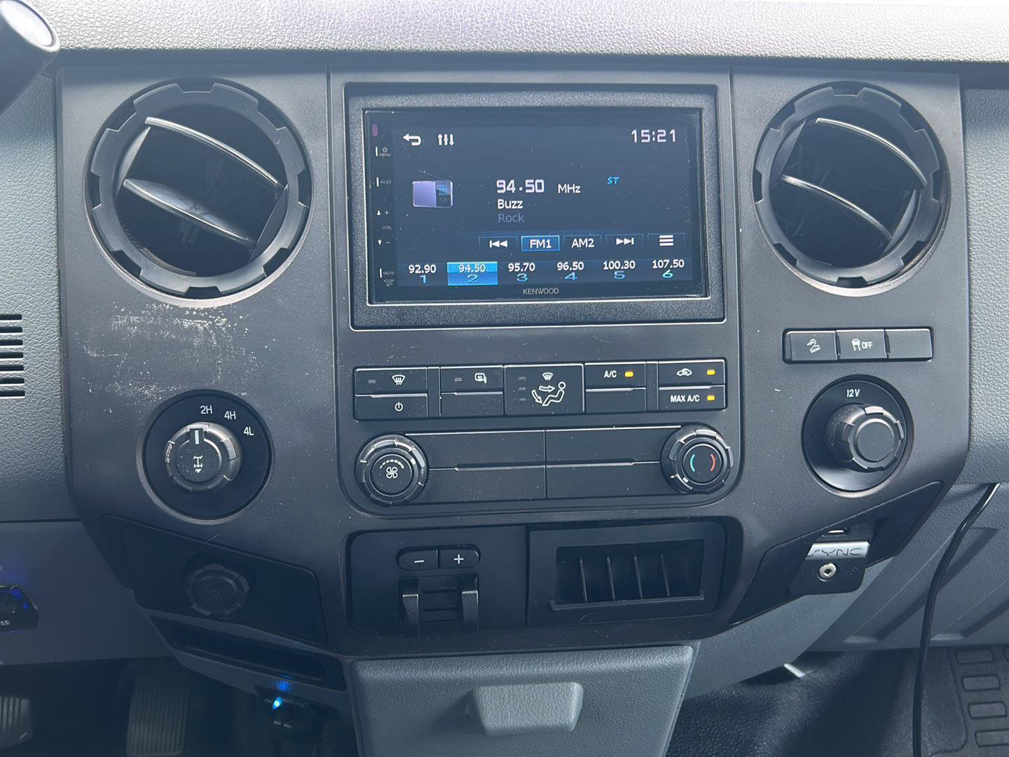 Used 2015 Ford F250 XL w/ Power Equipment Group AWD/4WD image 13