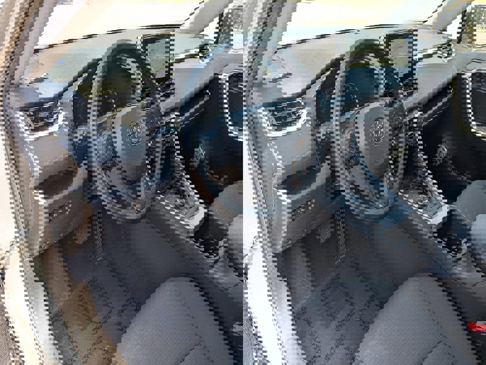 Used 2024 Toyota RAV4 XLE image 38