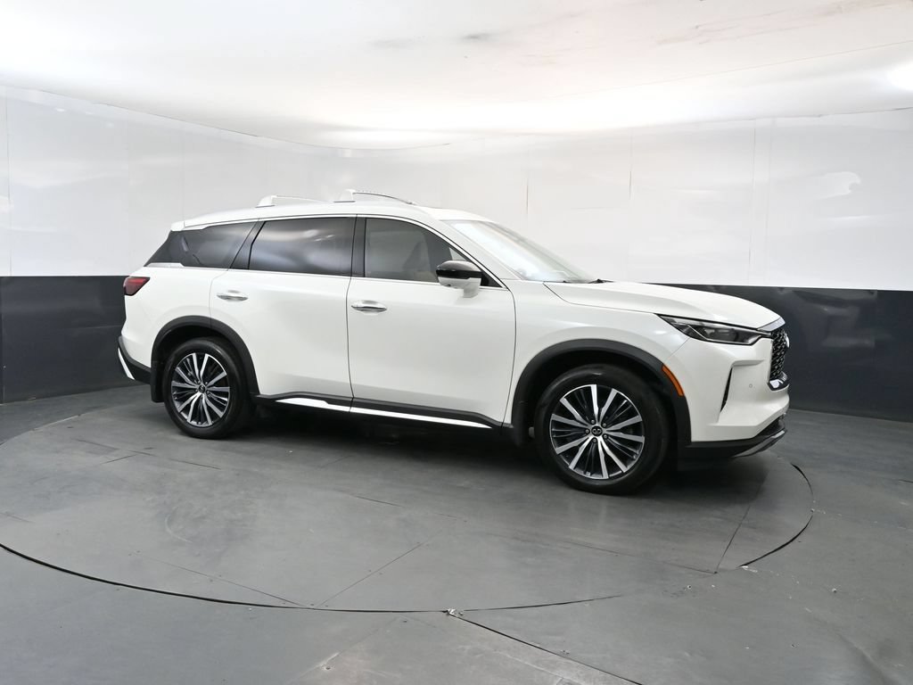 Used 2025 INFINITI QX60 Sensory w/ Vision Package AWD/4WD image 7