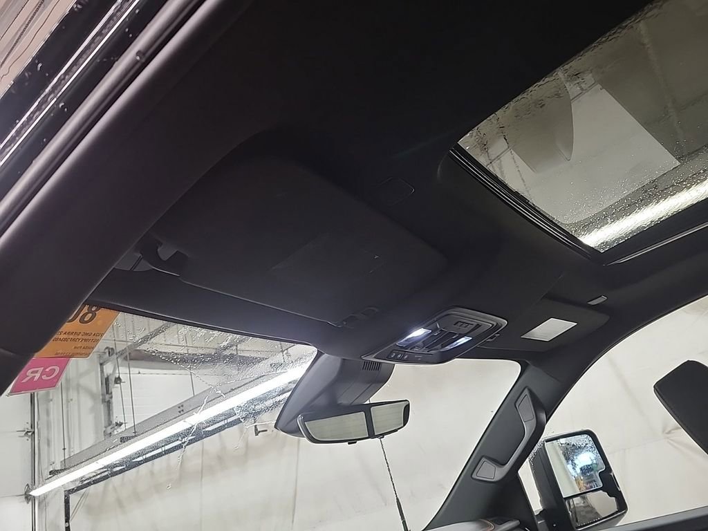 Used 2024 GMC Sierra 2500 AT4 w/ AT4 Premium Plus Package AWD/4WD image 12