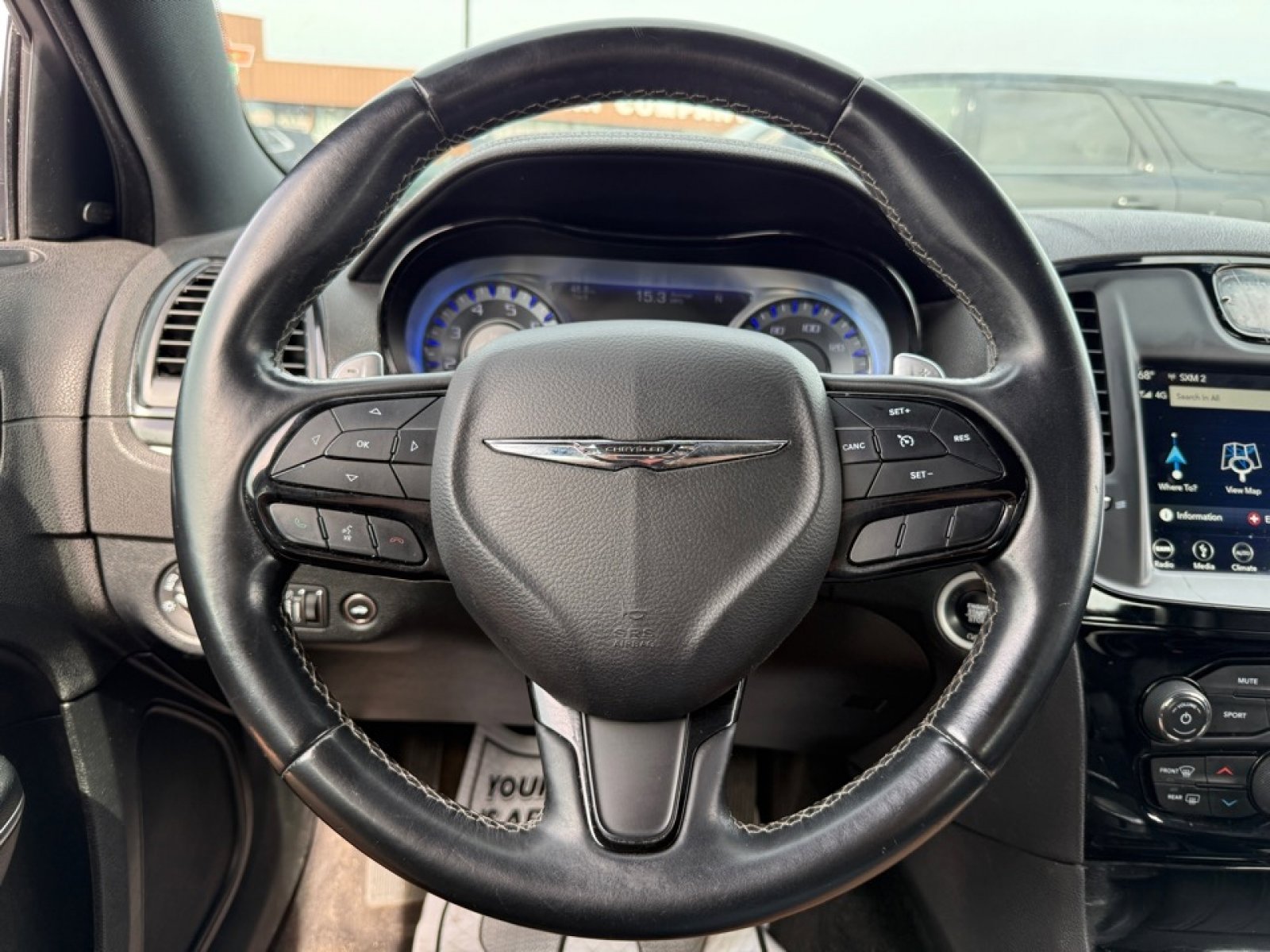 Used 2018 Chrysler 300 S w/ 300S Premium Group image 12