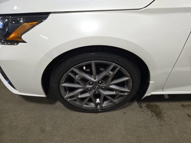 Used 2023 Nissan Altima 2.0 SR image 11