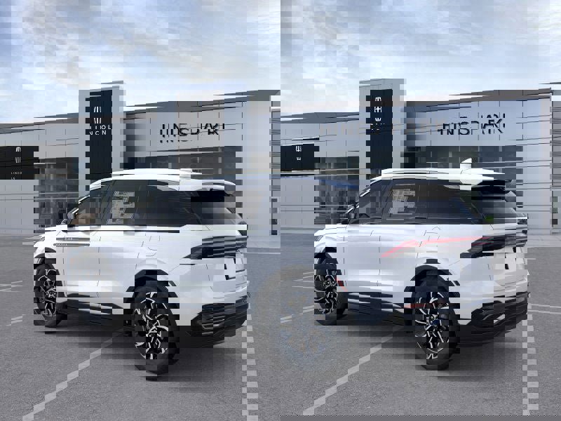 New 2026 Lincoln Nautilus Premier image 4