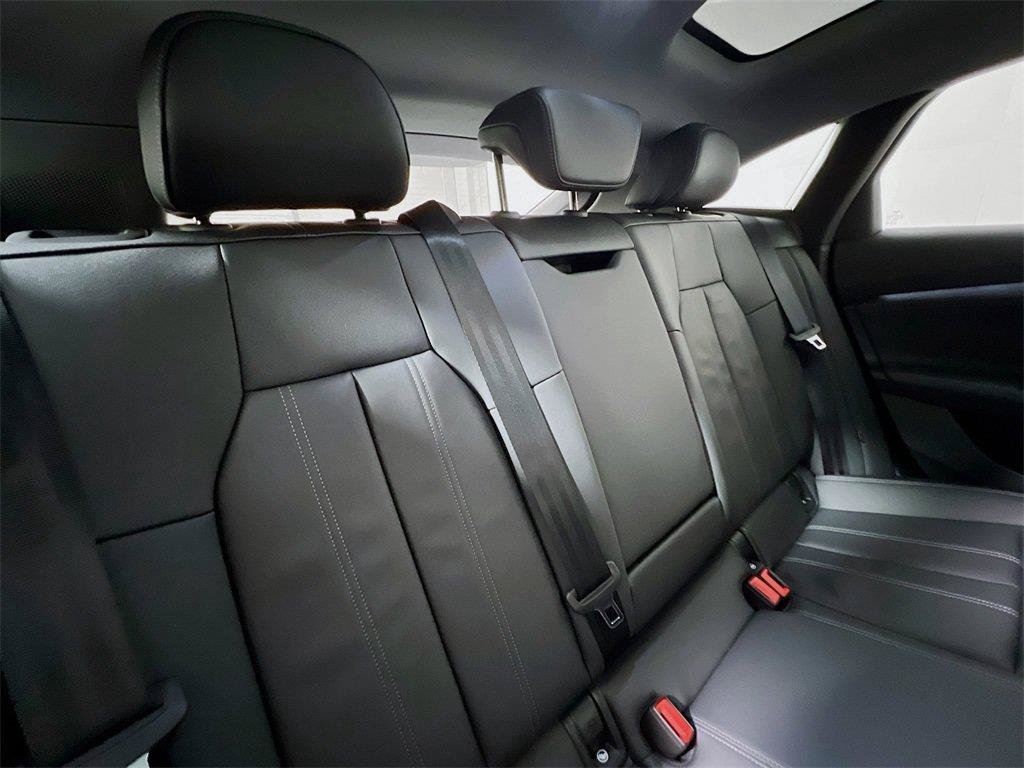 New 2025 Audi A6 e-tron Premium RWD image 23