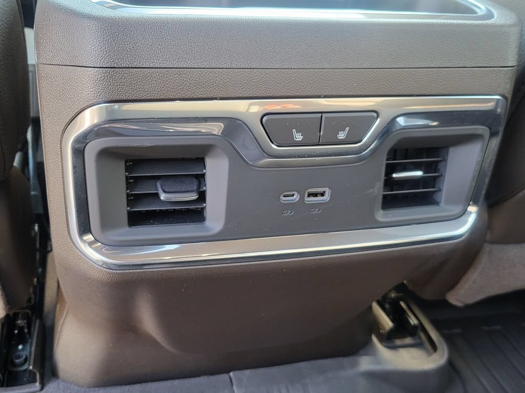 New 2025 GMC Sierra 3500 Denali w/ Denali Reserve Package AWD/4WD image 33