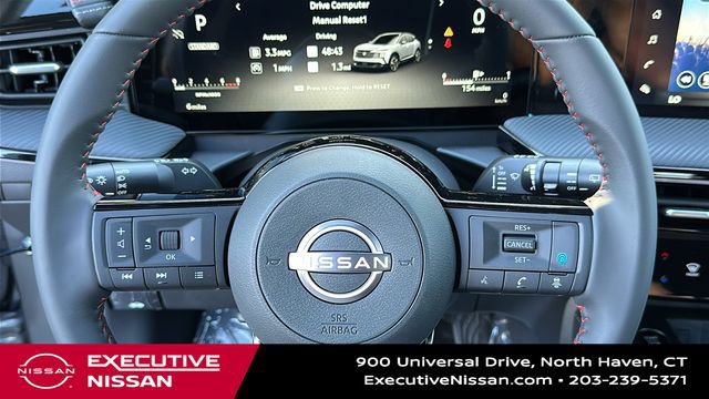 Used 2025 Nissan Kicks SR FWD image 11