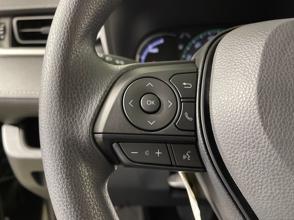 New 2025 Toyota RAV4 XLE image 28