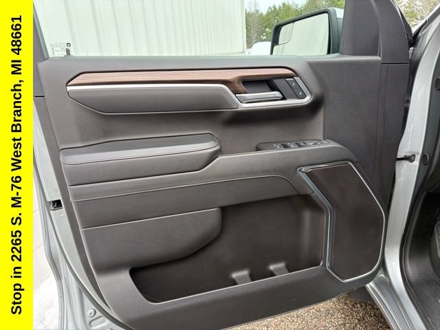 Used 2025 Chevrolet Silverado 1500 LT AWD/4WD image 28