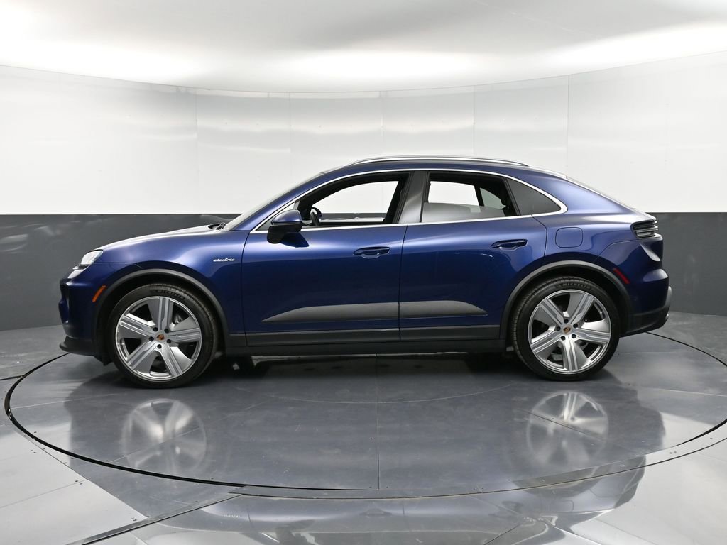 Certified 2024 Porsche Macan 4 Electric image 2