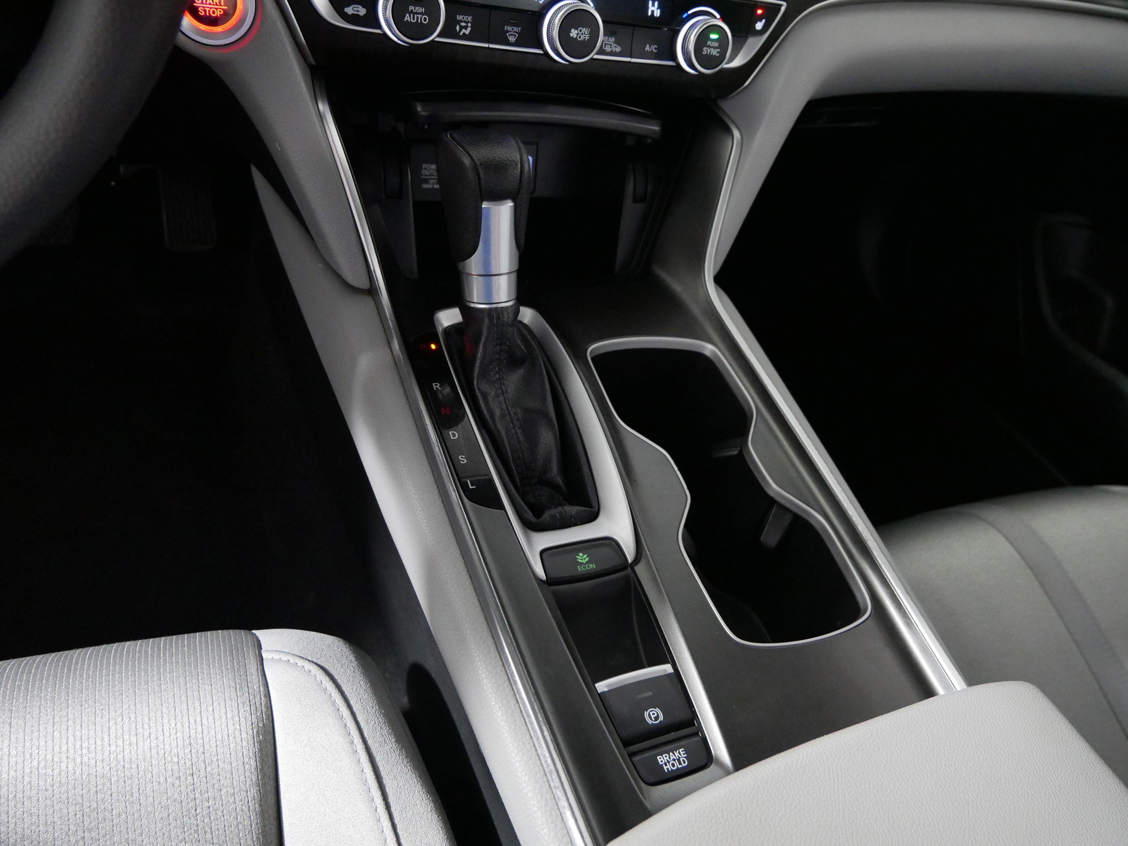 Used 2020 Honda Accord EX image 24