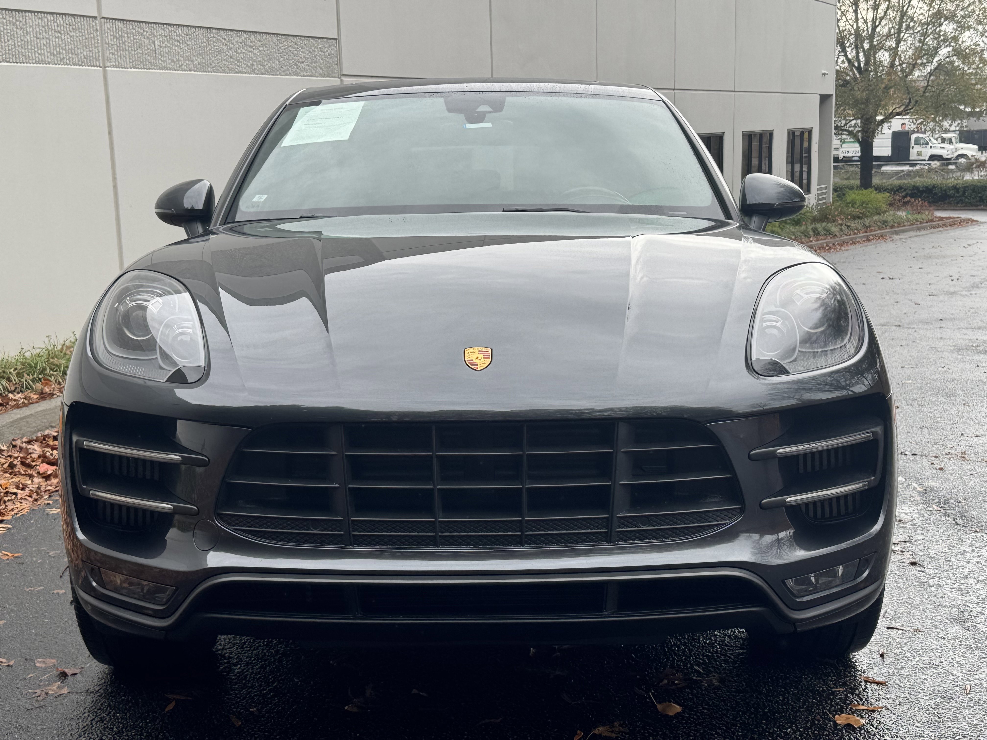 Used 2017 Porsche Macan Turbo image 4