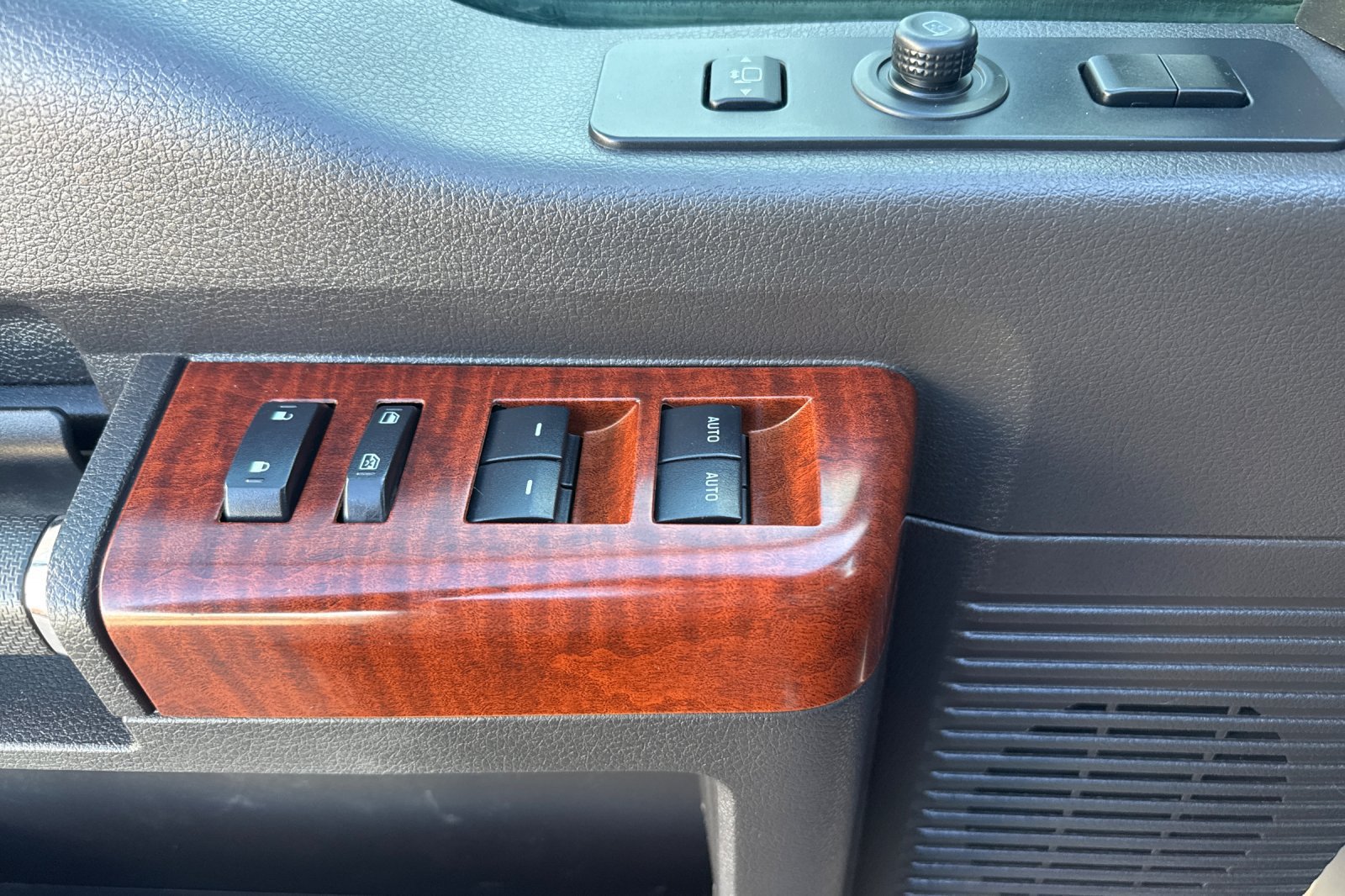 Used 2013 Ford F350 King Ranch AWD/4WD image 10