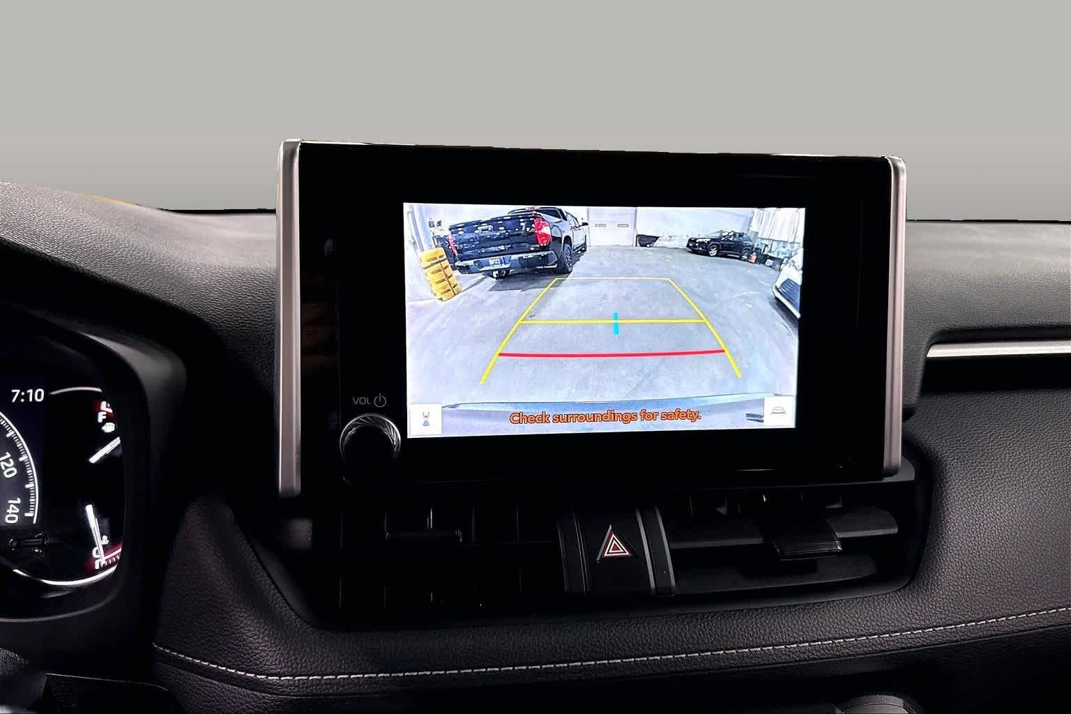 Used 2023 Toyota RAV4 LE AWD/4WD image 27