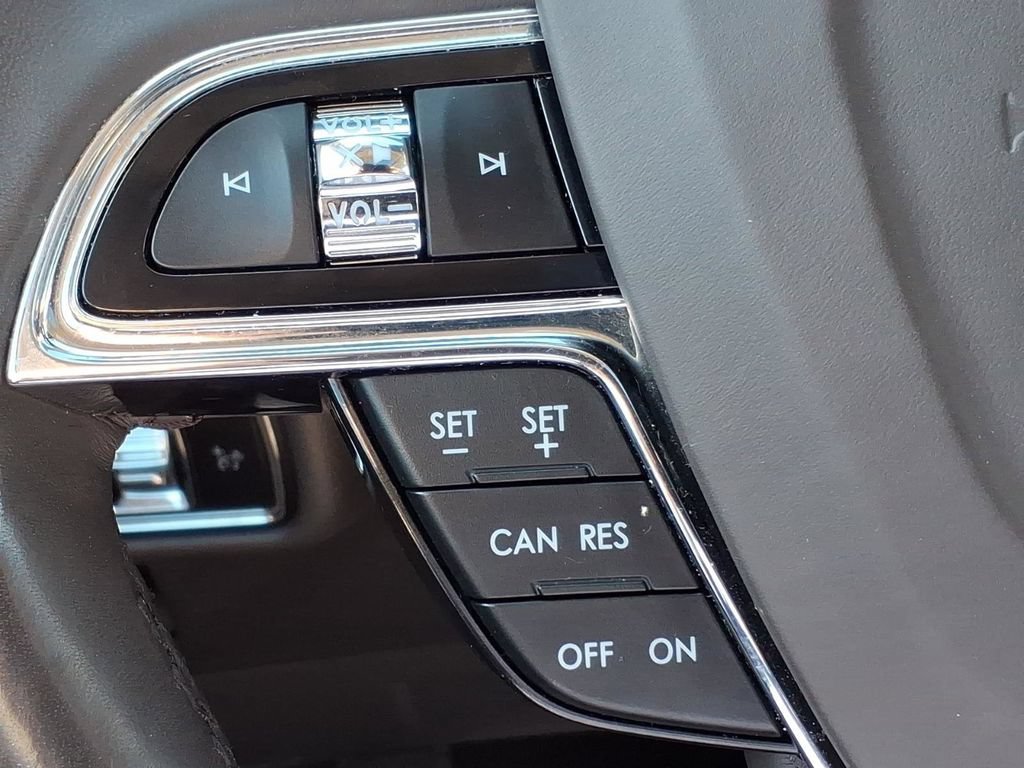 Used 2023 Lincoln Nautilus Reserve AWD/4WD image 25