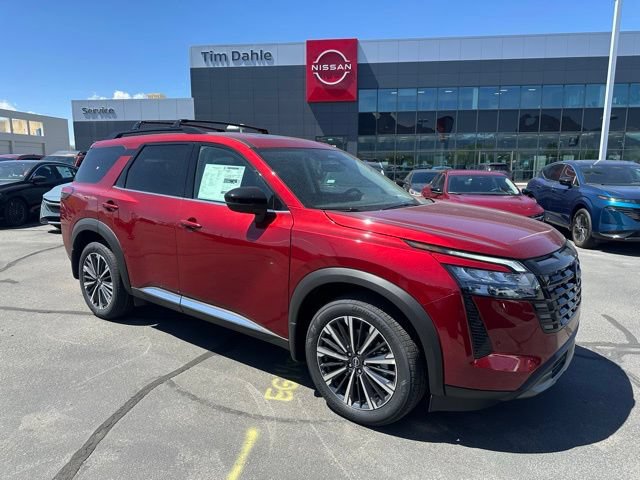 New 2026 Nissan Pathfinder Platinum w/ Cargo Package AWD/4WD image 1