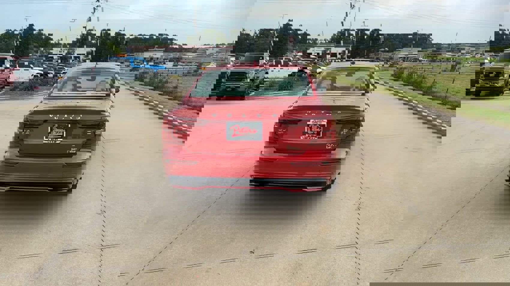 Used 2024 Volvo S60 B5 Core image 7