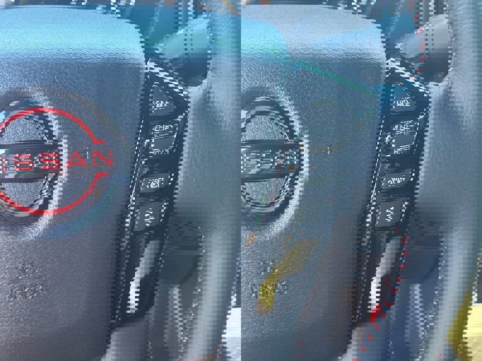 New 2026 Nissan Frontier PRO-4X w/ Pro-4x Convenience Package image 25