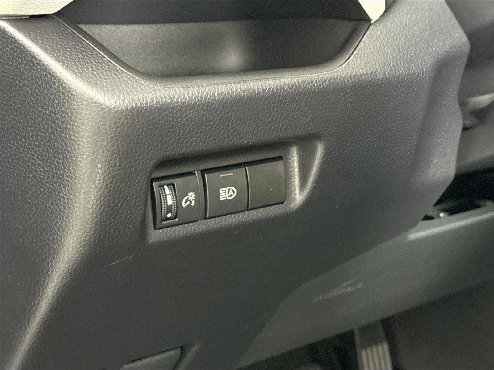 Certified 2022 Toyota RAV4 XLE image 15