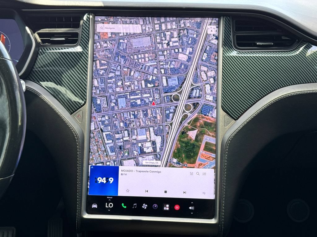 Used 2021 Tesla Model X Long Range AWD/4WD image 22