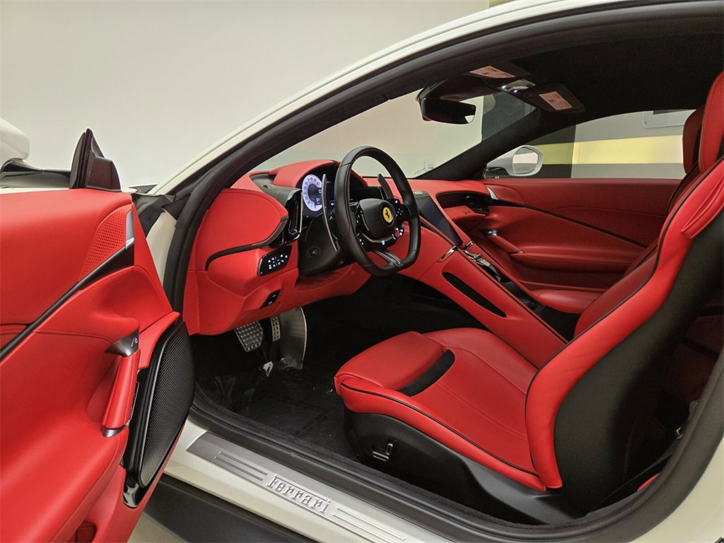 Used 2022 Ferrari Roma image 16