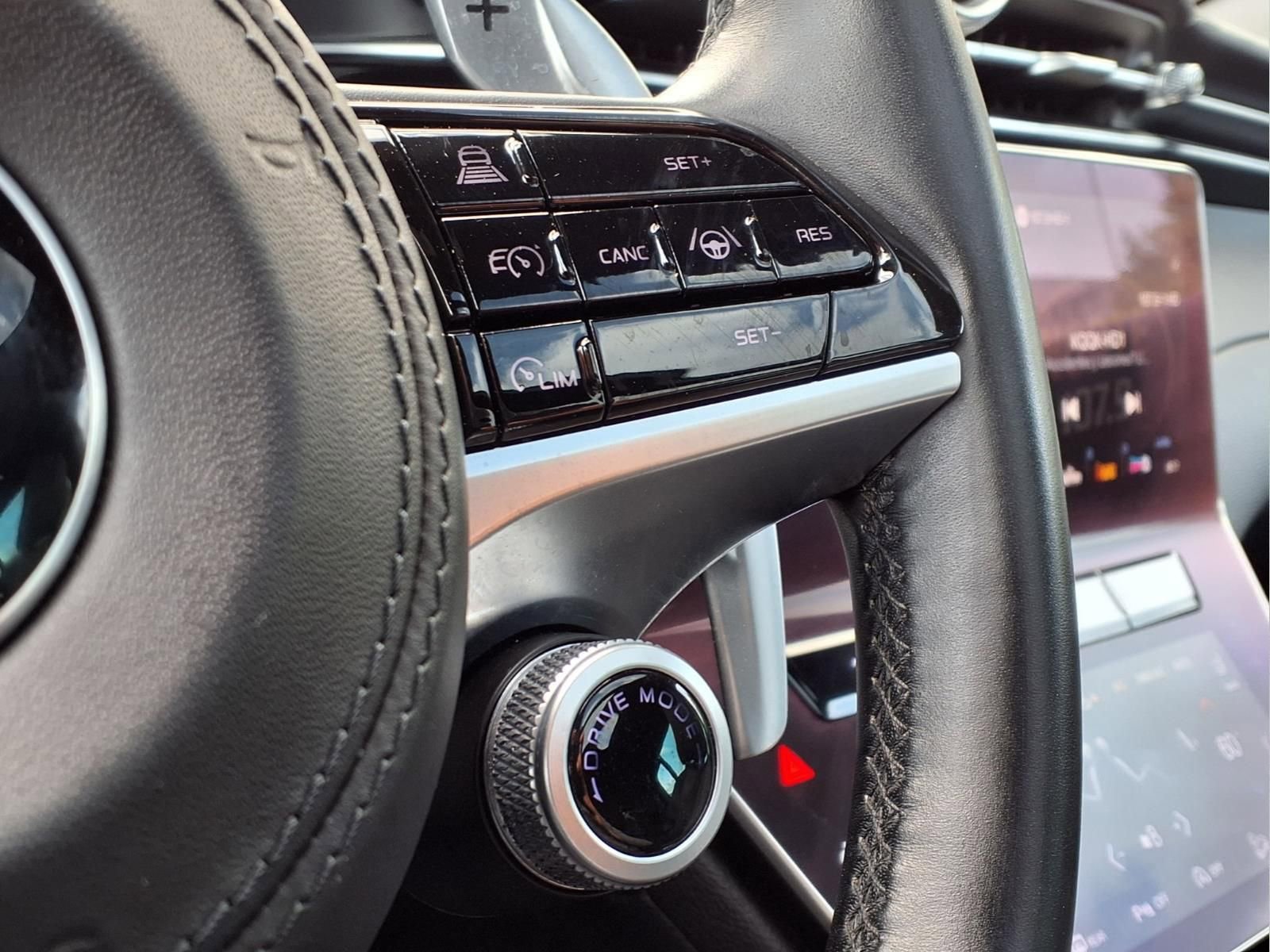 Used 2023 Maserati Grecale GT image 23