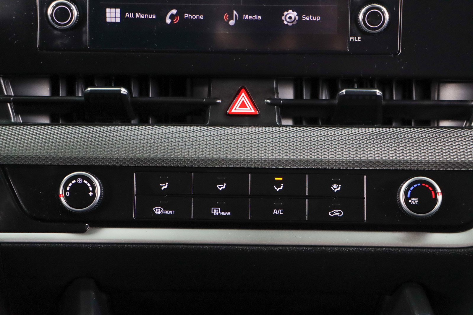 Used 2024 Kia Sportage LX image 17