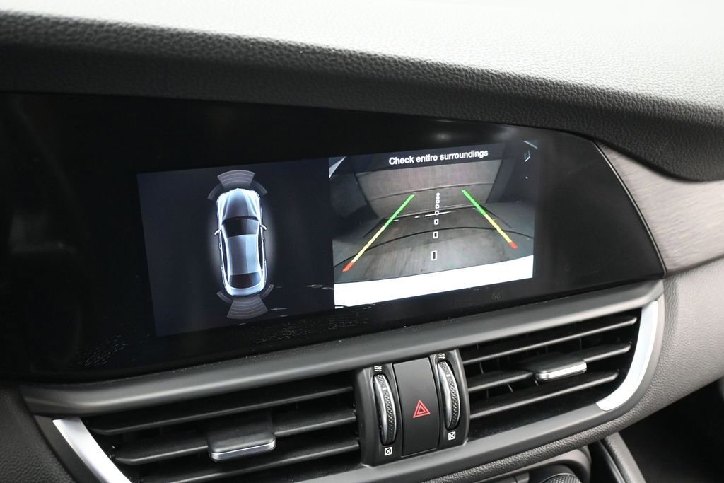 Used 2021 Alfa Romeo Giulia Ti w/ Nero Edizione RWD image 14