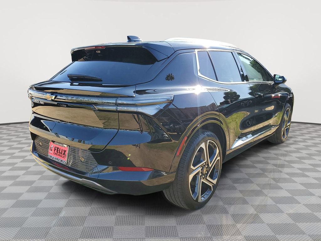 Used 2026 Chevrolet Equinox EV LT image 3