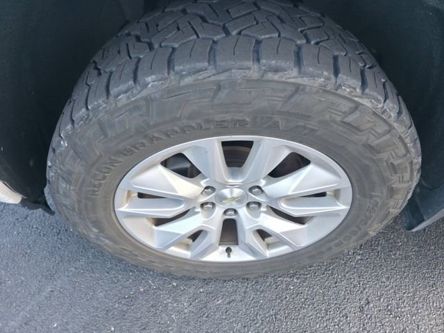 Used 2020 Chevrolet Silverado 1500 Custom w/ Custom Convenience Package image 10