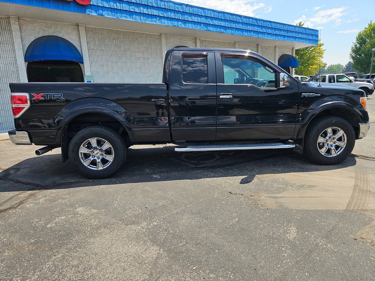 Used 2013 Ford F150 XLT w/ XTR Pkg AWD/4WD image 8