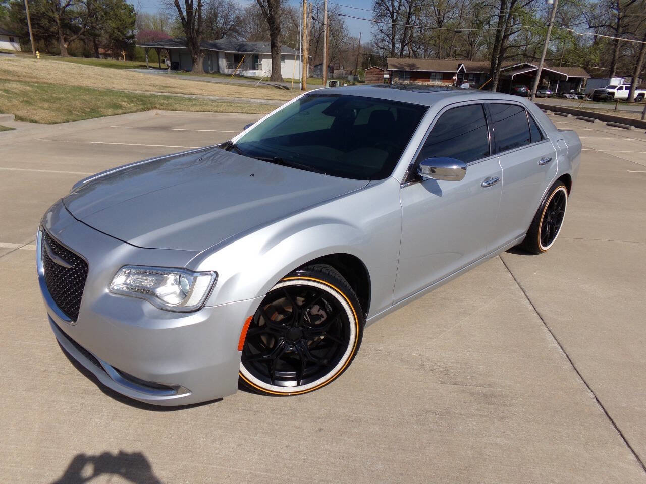 Used 2020 Chrysler 300 Limited image 7