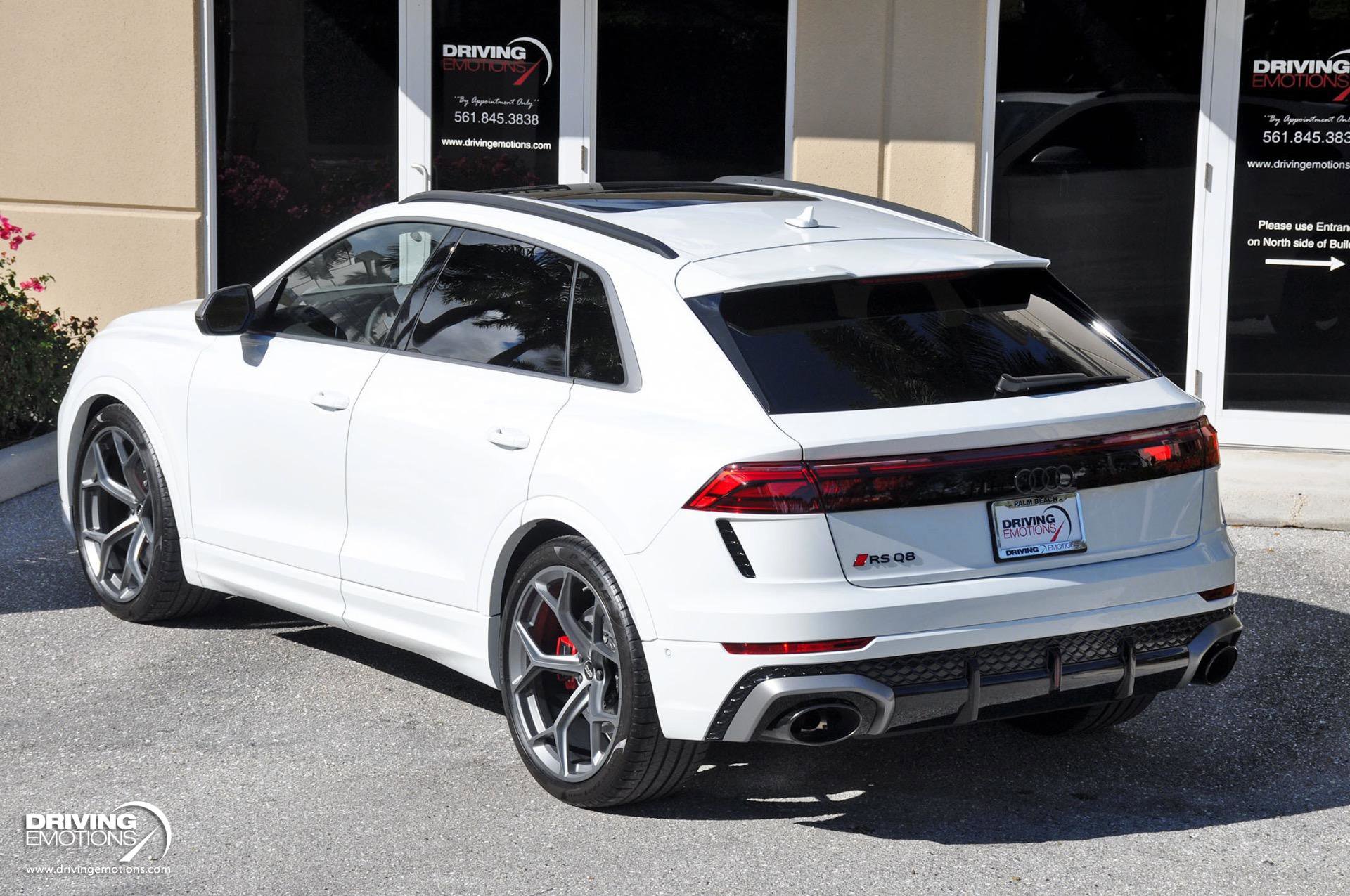 Used 2025 Audi RS Q8 performance image 35