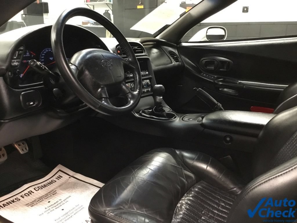 Used 2004 Chevrolet Corvette Z06 w/ Memory Package RWD image 18