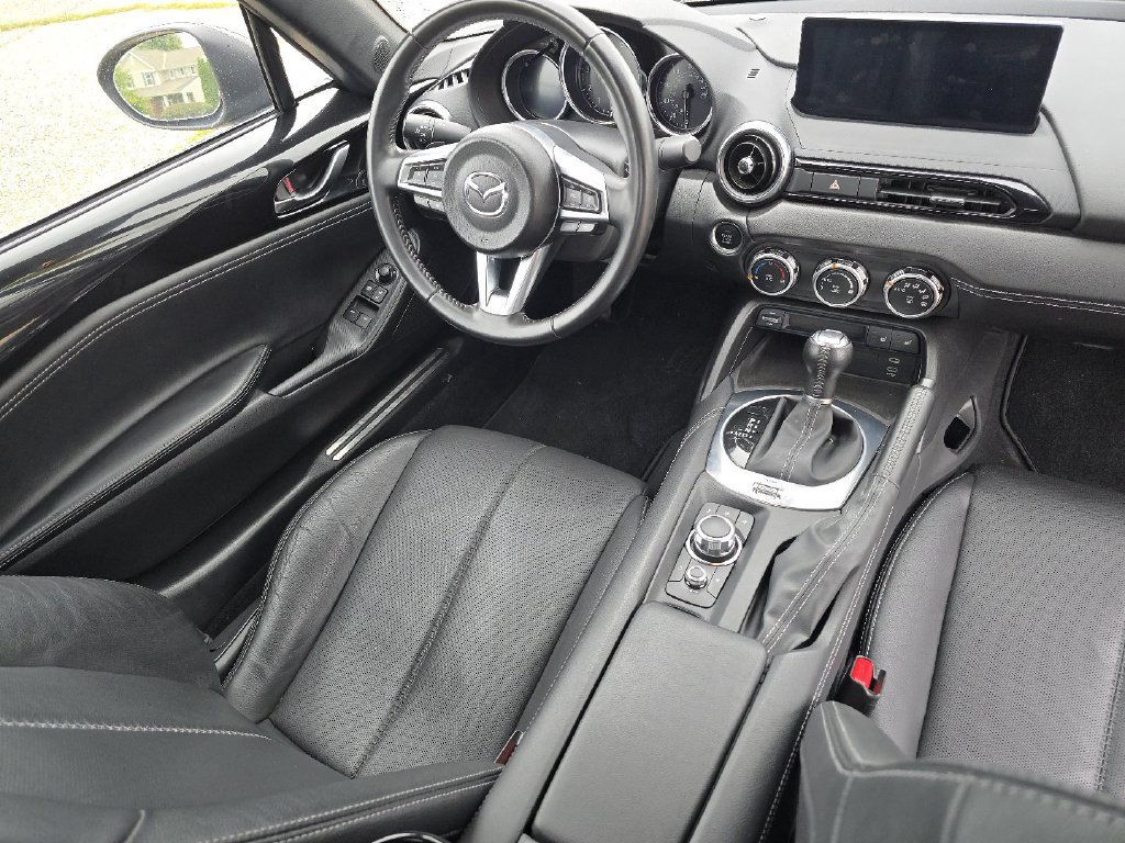 Used 2025 MAZDA MX-5 Miata RF Grand Touring RWD image 25