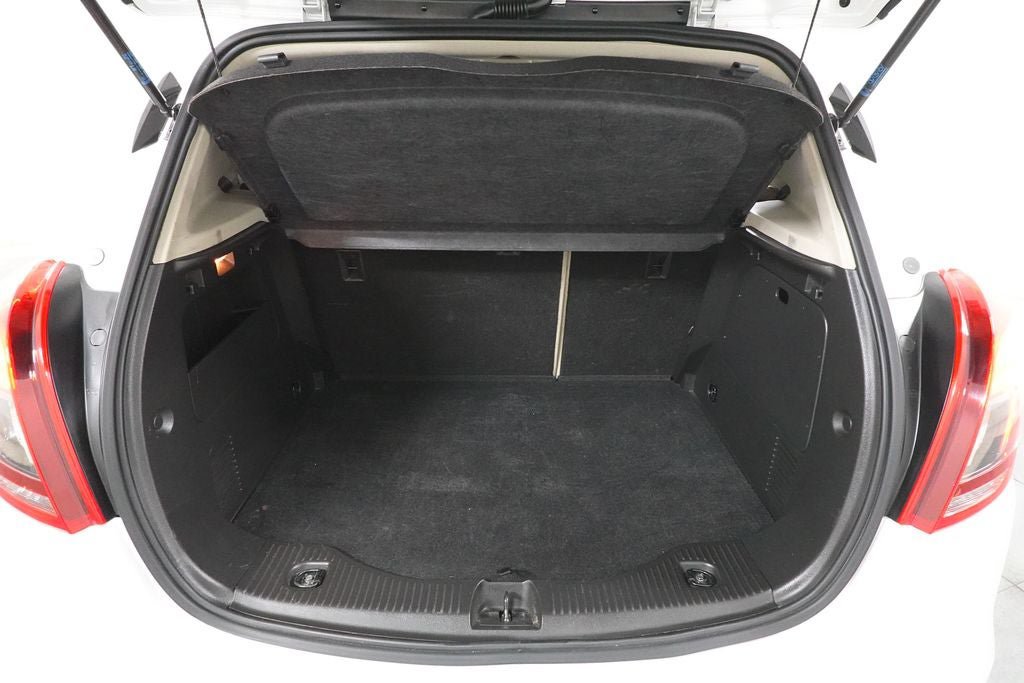 Used 2019 Buick Encore Essence w/ Experience Buick Package FWD image 26