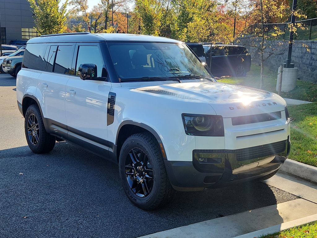 Used 2026 Land Rover Defender 130 S image 10