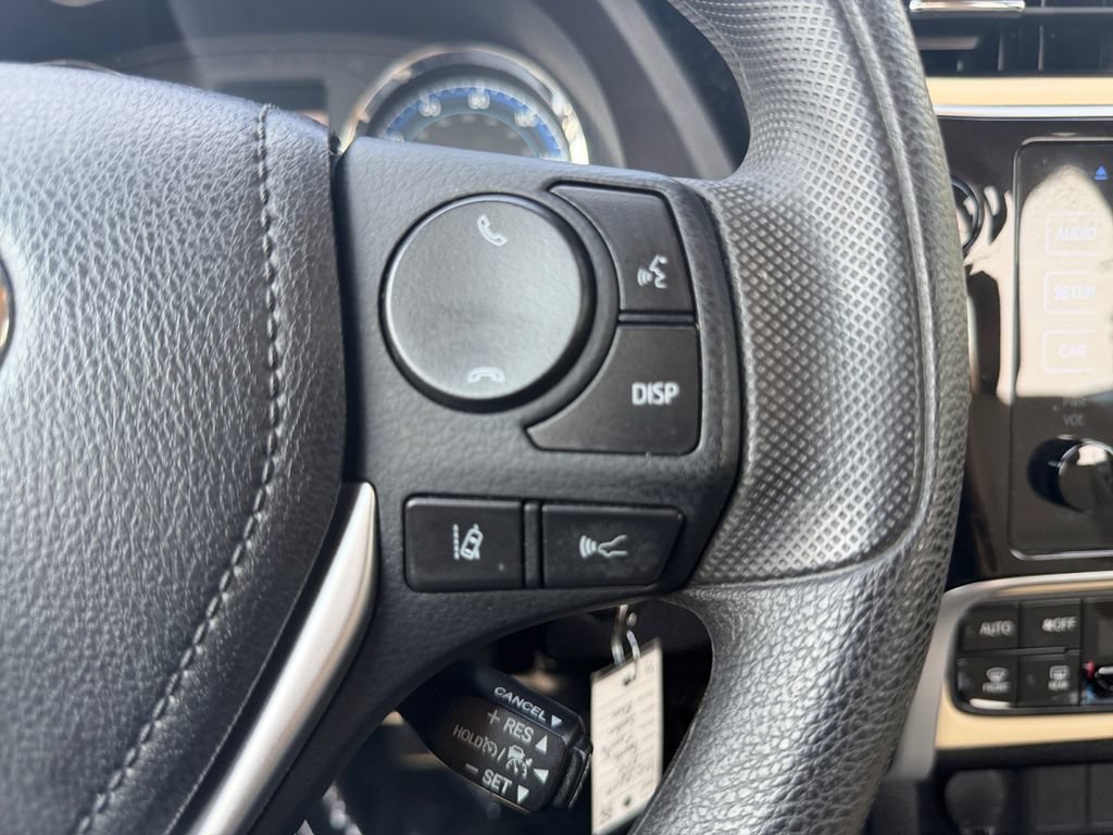 Used 2019 Toyota Corolla LE FWD image 18