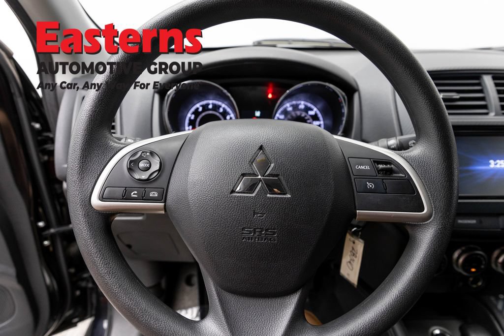 Used 2025 Mitsubishi Outlander Sport LE AWD/4WD image 10