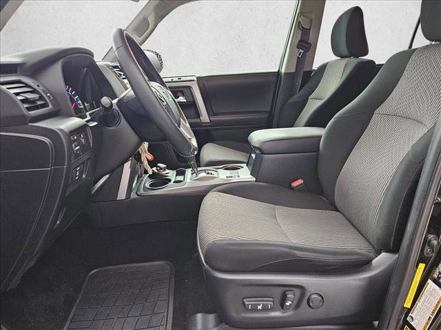 Used 2018 Toyota 4Runner SR5 AWD/4WD image 16