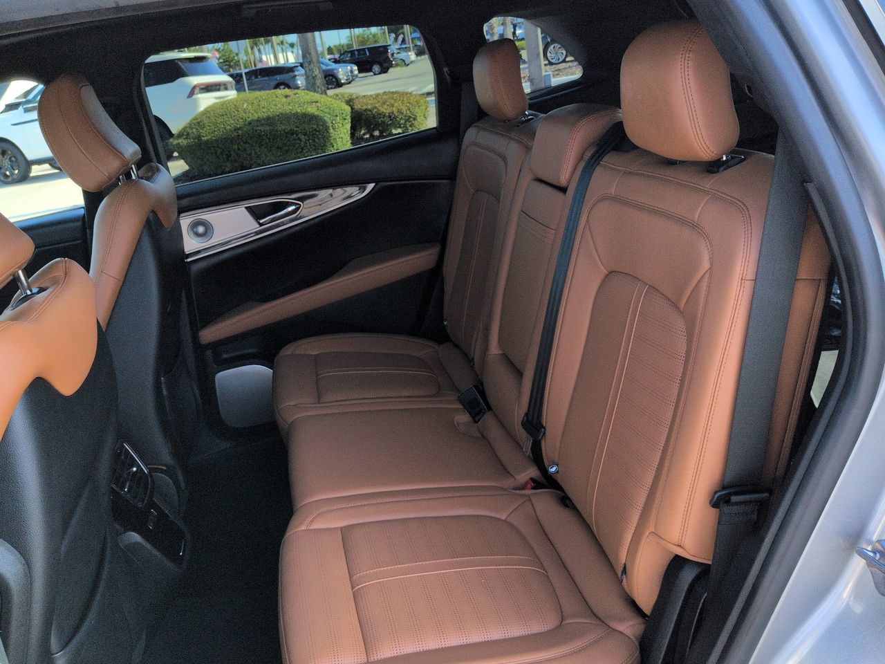 Certified 2023 Lincoln Nautilus Black Label w/ Class II Trailer Tow Package AWD/4WD image 15