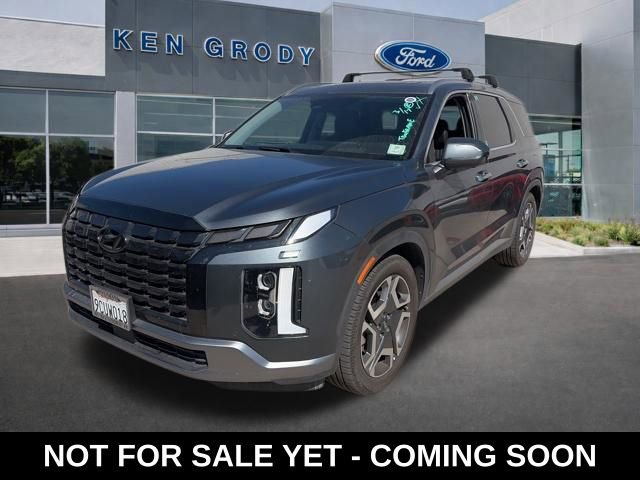 Used 2023 Hyundai Palisade Limited w/ Cargo Package
