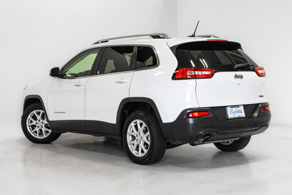 Used 2015 Jeep Cherokee Latitude w/ Comfort/Convenience Group FWD image 28