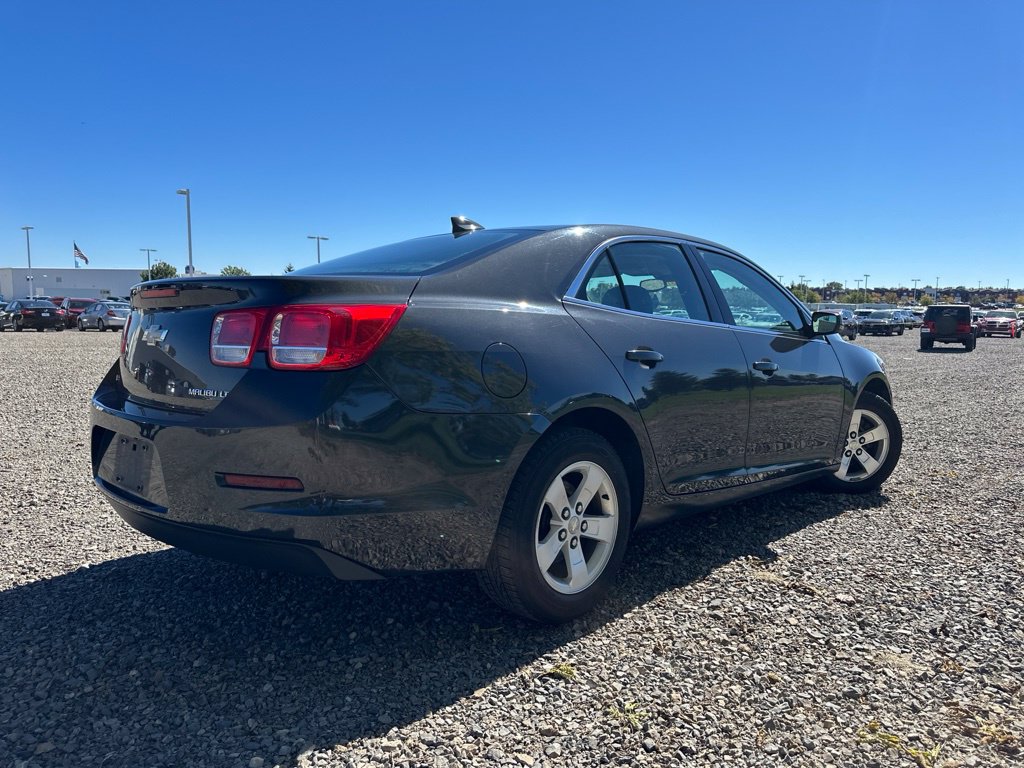 Used 2015 Chevrolet Malibu LT FWD image 11