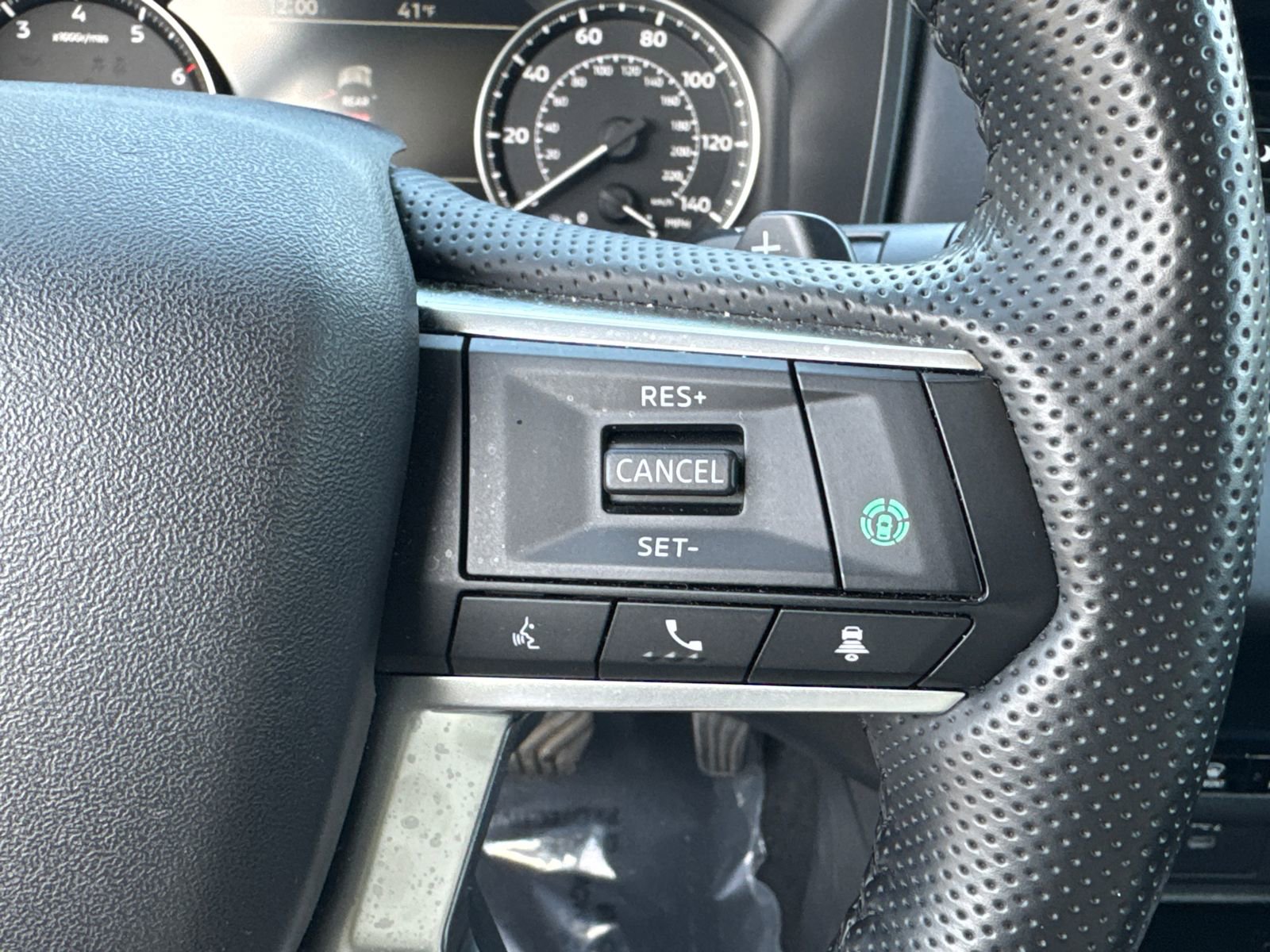 Used 2025 Mitsubishi Outlander SE image 26