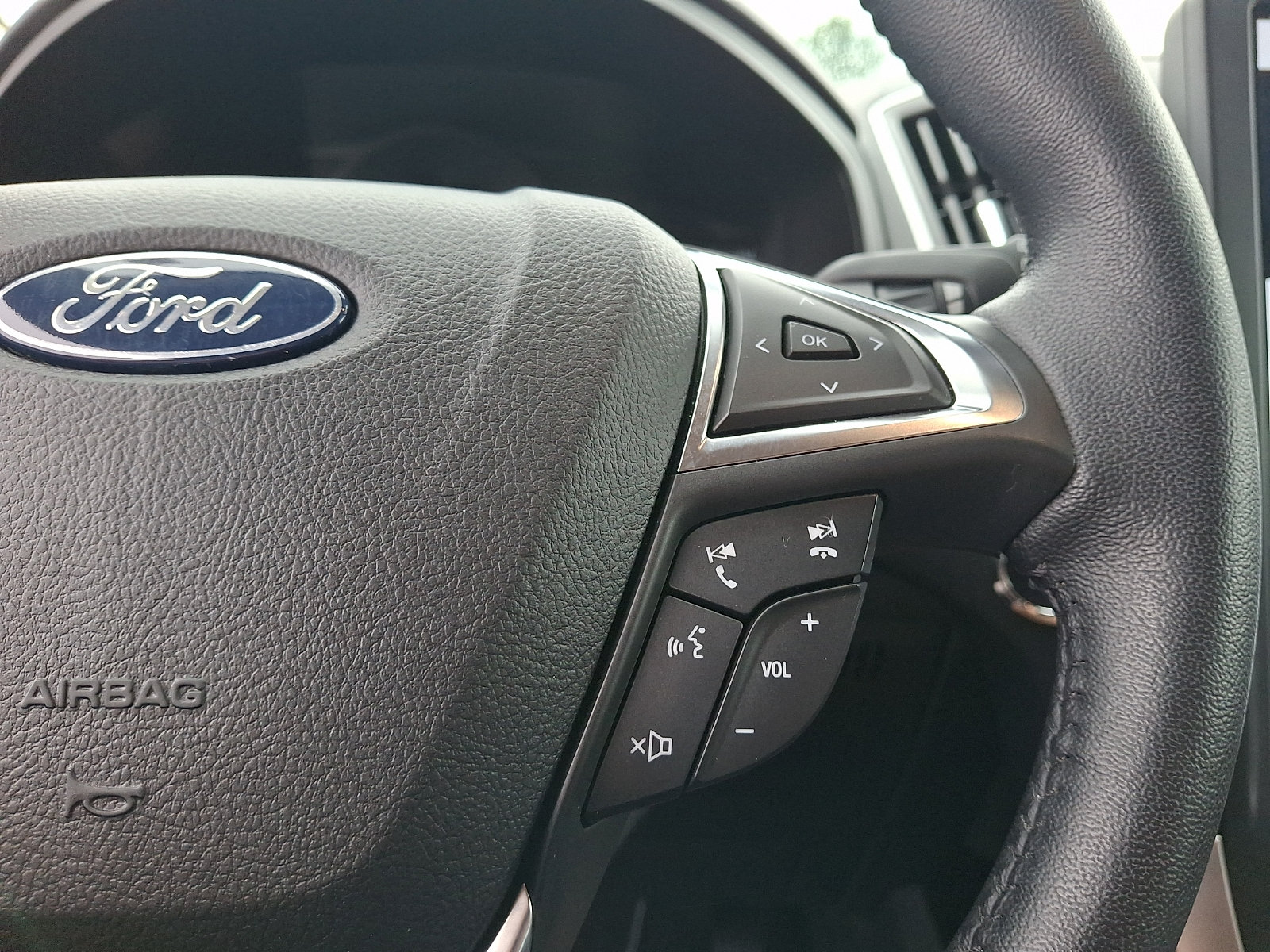 Certified 2023 Ford Edge SEL w/ Convenience Package AWD/4WD image 23
