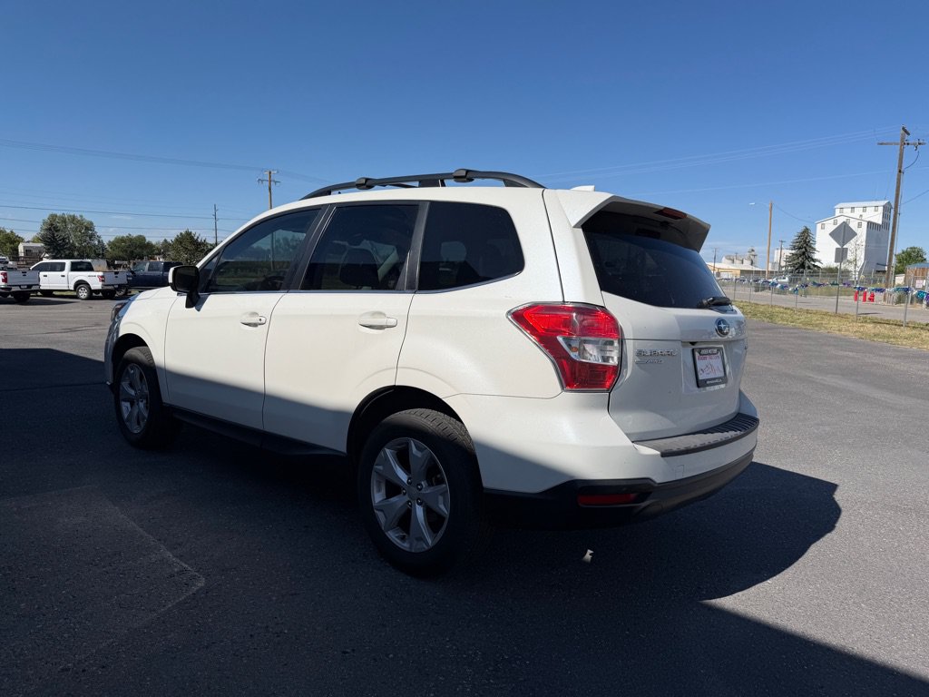 Used 2016 Subaru Forester 2.5i Limited AWD/4WD image 3