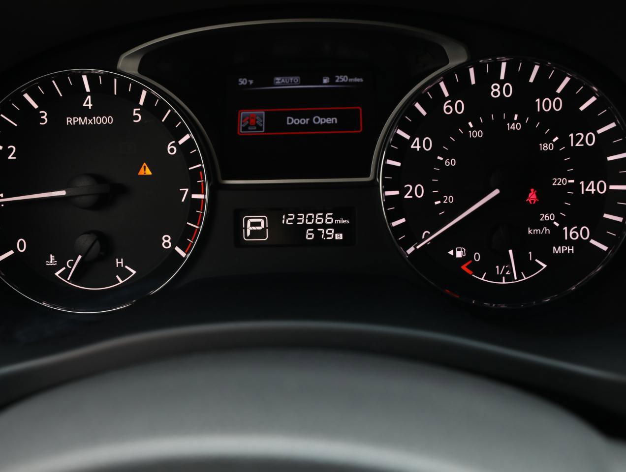Used 2015 Nissan Pathfinder S AWD/4WD image 23