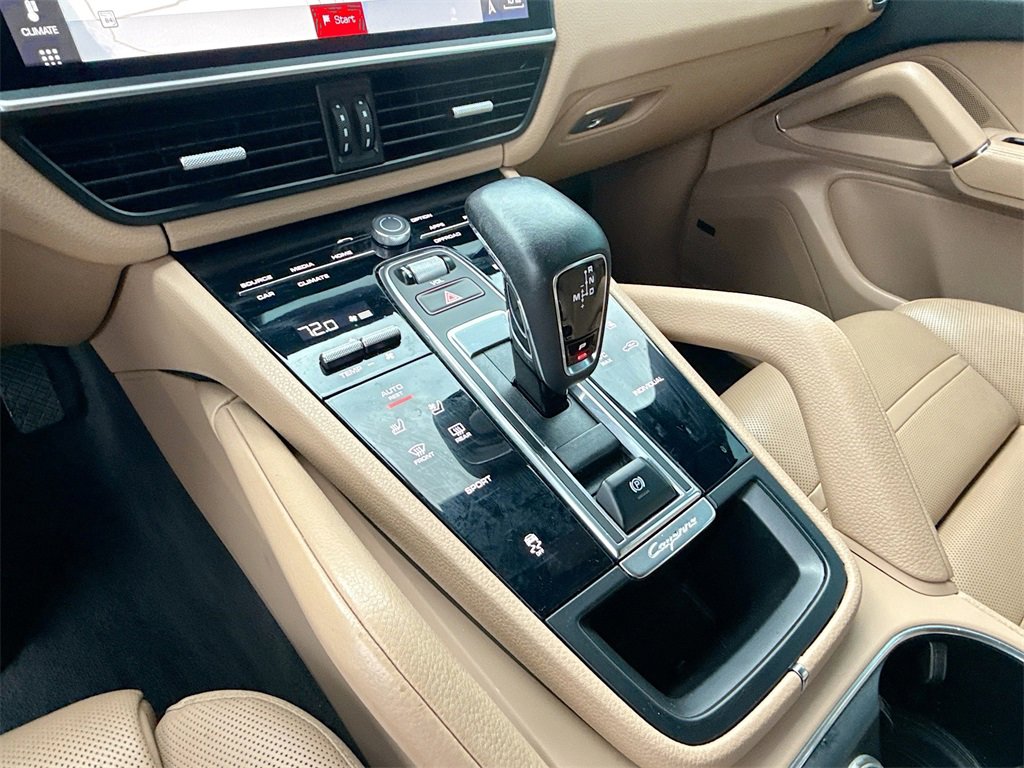 Used 2020 Porsche Cayenne image 17