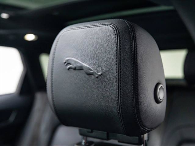 Used 2023 Jaguar F-PACE S AWD/4WD image 16